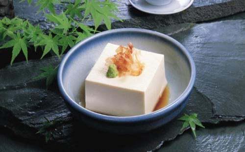 喝白酒吃籽瓜,传统美食新体验